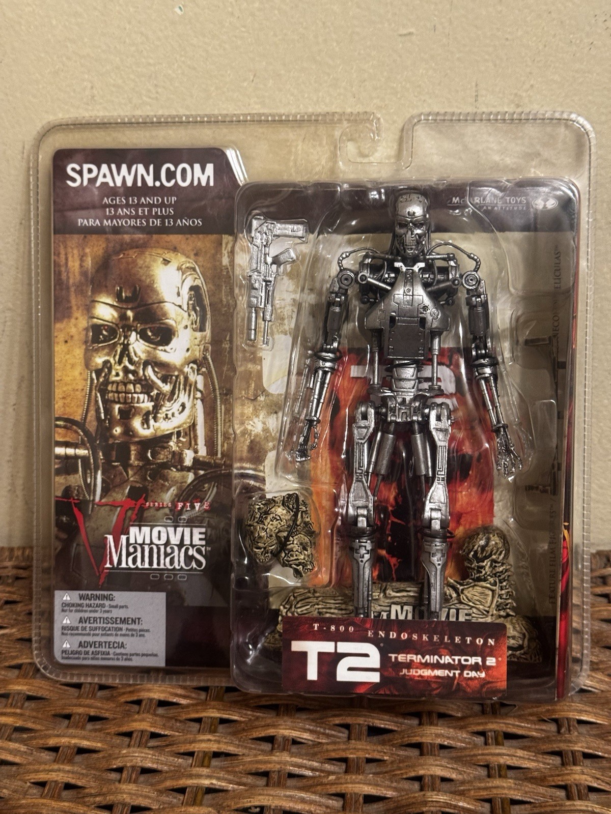 T-800 ENDOSKELETON MCFARLANE ACTION FIGURE MOVIE MANIACS TERMINATOR 2 T2 NIB