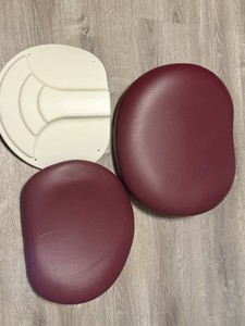 Belmont 090 Dental Dr Stool Upholstery/ Open Box Demo/ Ultraleather (Berry)