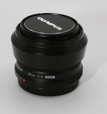 Olympus M.Zuiko Digital ED 25mm f/1.8 MFT Lens