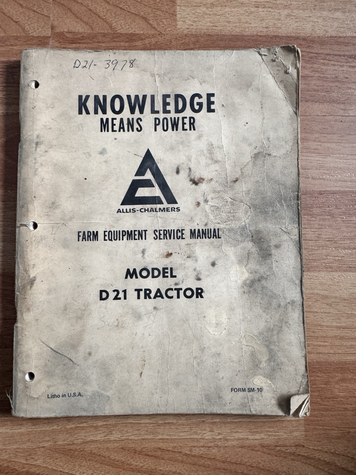 Allis-chalmers d21 tractor service manual sm-10 farm equipment shop repair guide