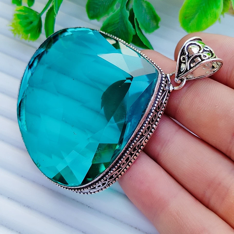 Colgante de piedras preciosas de apatita verde de gran tamaño colgante de joyería de plata de ley 925 Foto 3 de 4