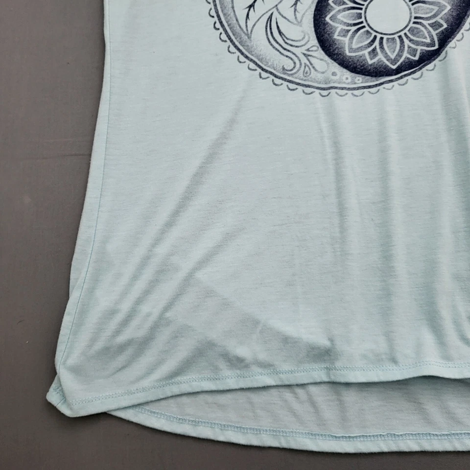 Camisa moderna de lujo para mujer mediana manga corta transparente Yin Yang floral pulóver azul Foto 4 de 4