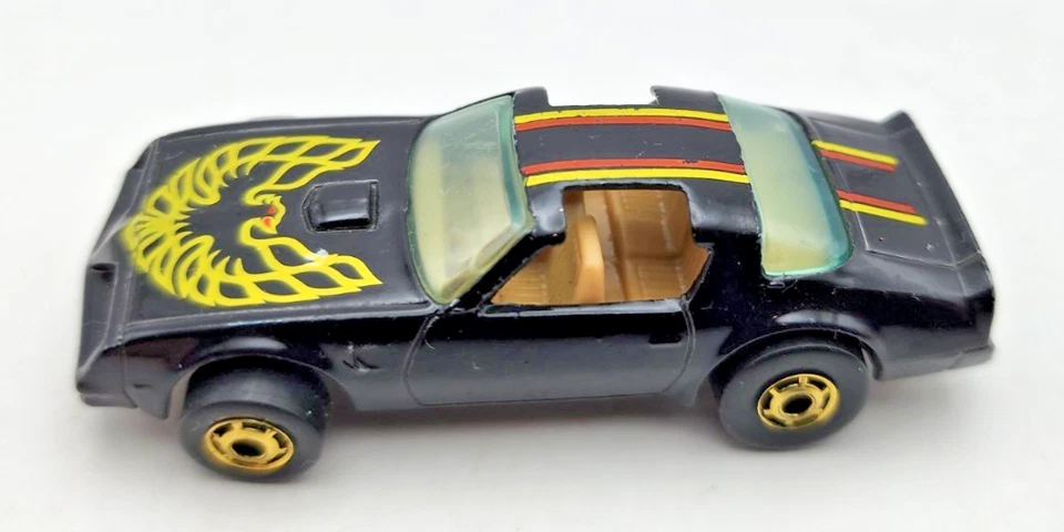 Hot Wheels Hot Bird  Gold Rims 1977 Pontiac  Trans Am  Smokey & The Bandit - Image 3 of 4