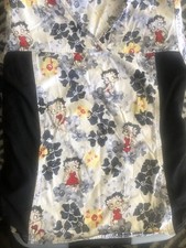 Women  s medium Black And White Betty Boop Short Sleeve Scrub Top