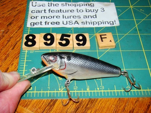 V8959 F  BAGLEY BALSA SHAD FISHING LURE