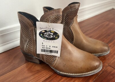 Sterling River Booties Sz 8 NWT