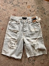 NWT Aeropostale Women s Size 6 90s High Rise Cut Off Light Wash Denim Shorts