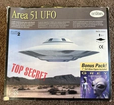 Vintage 1996 Testors 13" - Area 51 UFO - 1:48 Model Kit 7" Alien Figure Unopened
