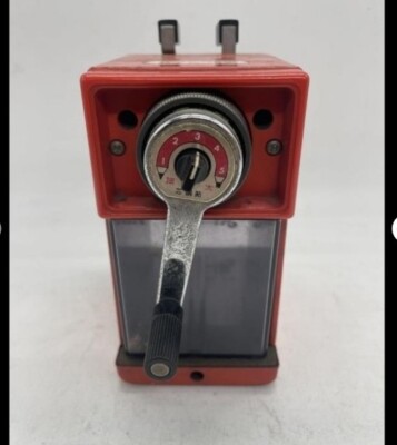 OLD VINTAGE Carl CH-202  TABLE PENCIL SHARPENER  VERY RARE.