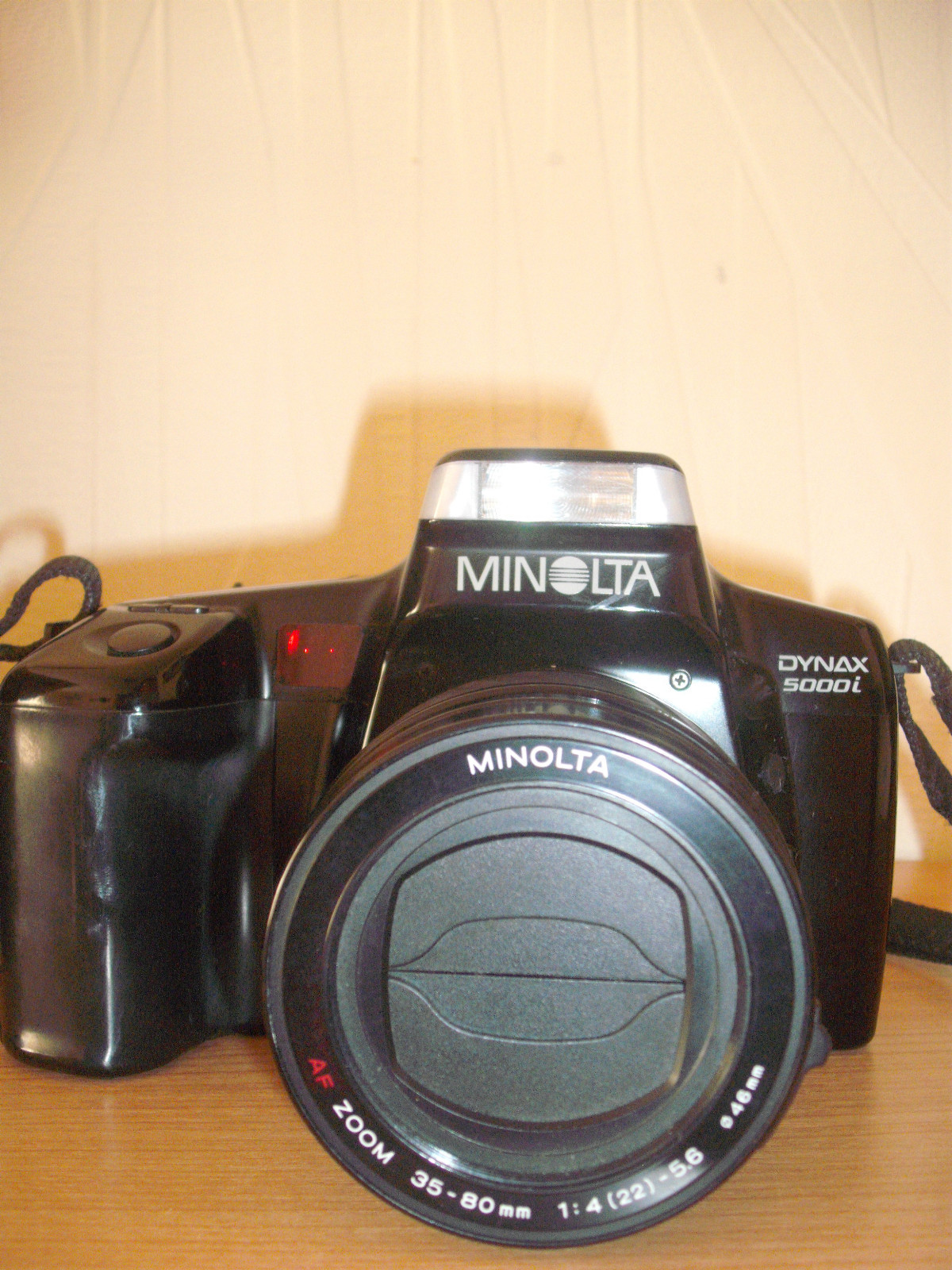 Appareil Photo Argentique Vintage Minolta Dynax 5000i Avec Objectif, Vendu En L'état