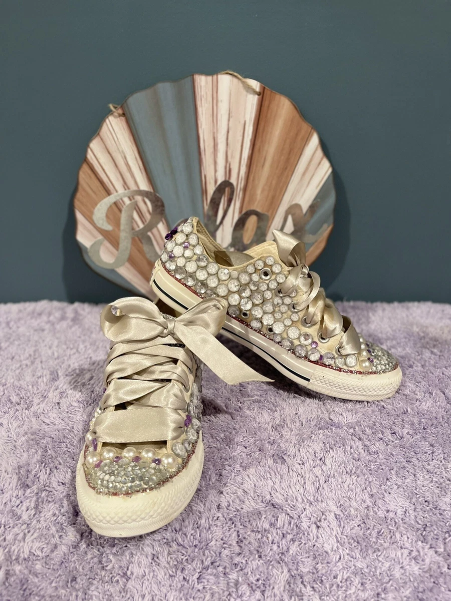 Converse with ribbon laces sales