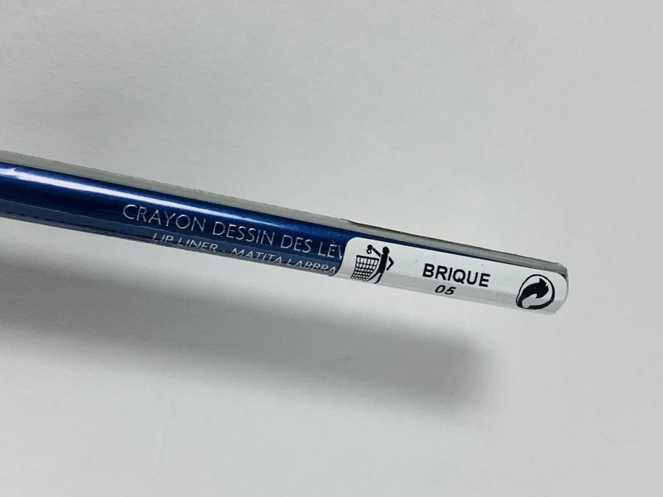 Lápiz delineador de labios Orlane Paris Crayon (05 BRIQUE) 0,038 oz / 1,08 g nuevo sin caja Foto 2 de 4