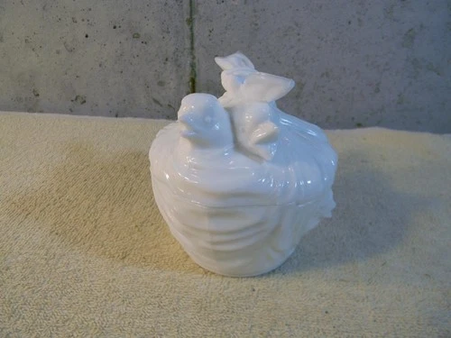 Vintage 1939 White Milk Glass Birds in Kerchief Covered Candy Dish ~RARE~