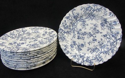 Johnson Brothers Old Bradbury Blue on White Dinner Plate(s