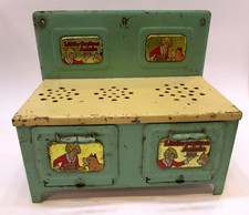 Primitive Old 1930's Little Orphan Annie Antique Green Toy Tin Kitchen Stove
