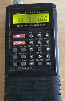 Uniden Bearcat BC200 XLT 200 Channel Radio Scanner W/ Power Cord Works