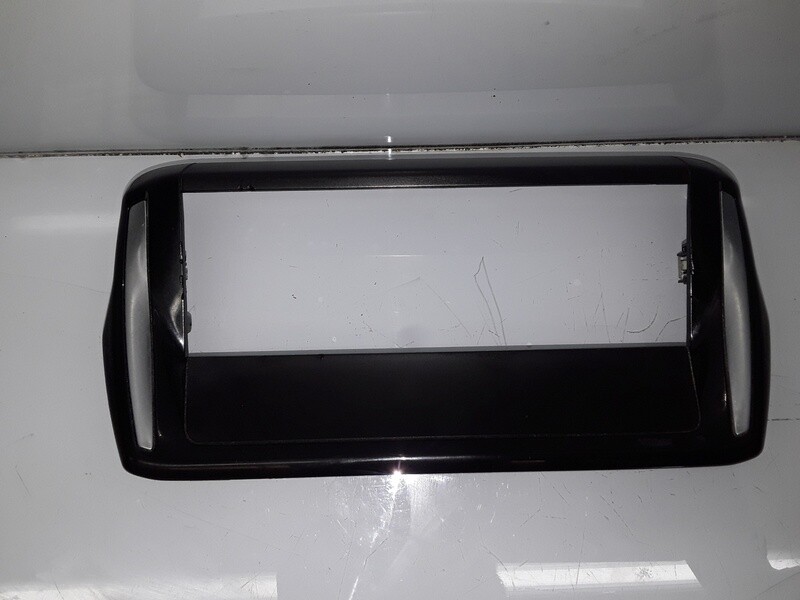 9673859177 moulure PEUGEOT 208 1.4 HDI 2012 1243478