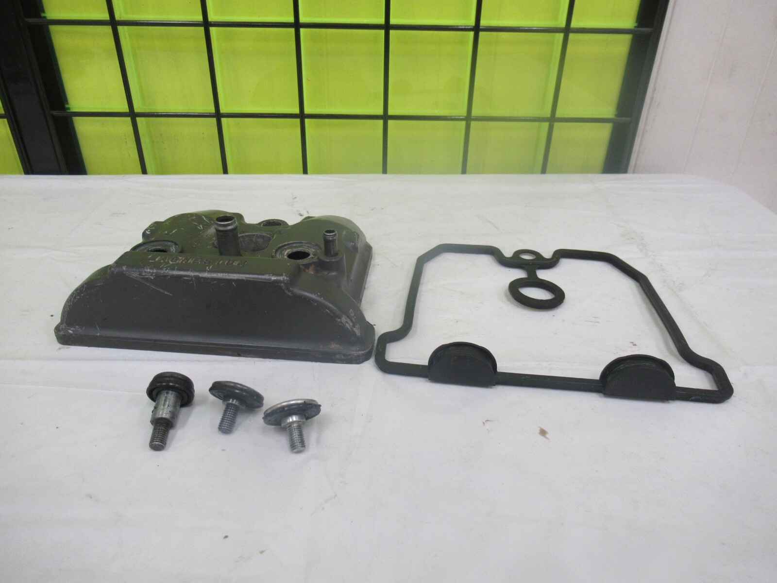 20032008 OEM Suzuki LTZ 400 Cylinder Head Valve Cover w/Gasket Bolts