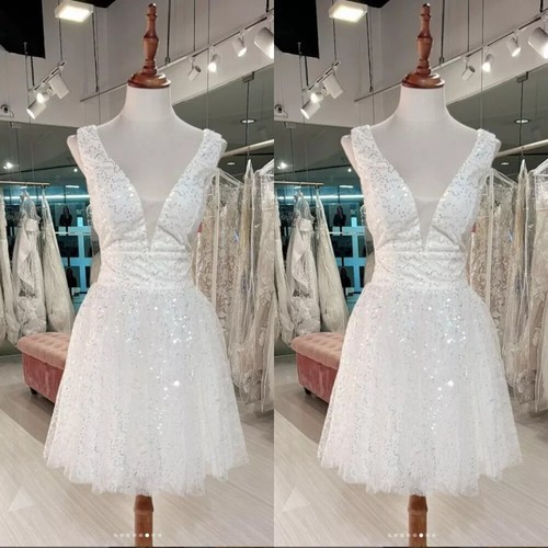 Mini Glitter Wedding Dresses V Neck Short Length Sleeveless Sequin Bridal Gowns
