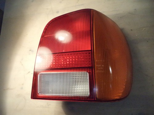 Rücklicht Rückleuchte hinten rechts VW Polo 6N Hella 6N0945258A 962.566 7199