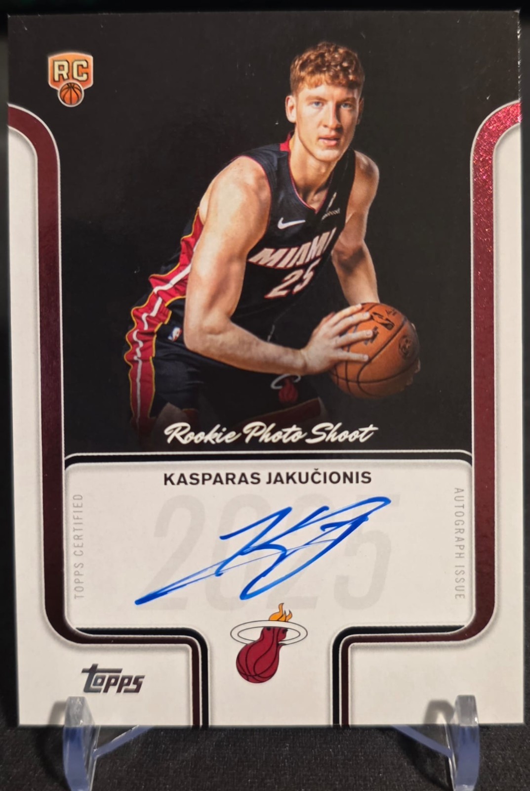 2025 Topps Basketball Rookie Photo Shoot Kasparas Jakucionis Auto