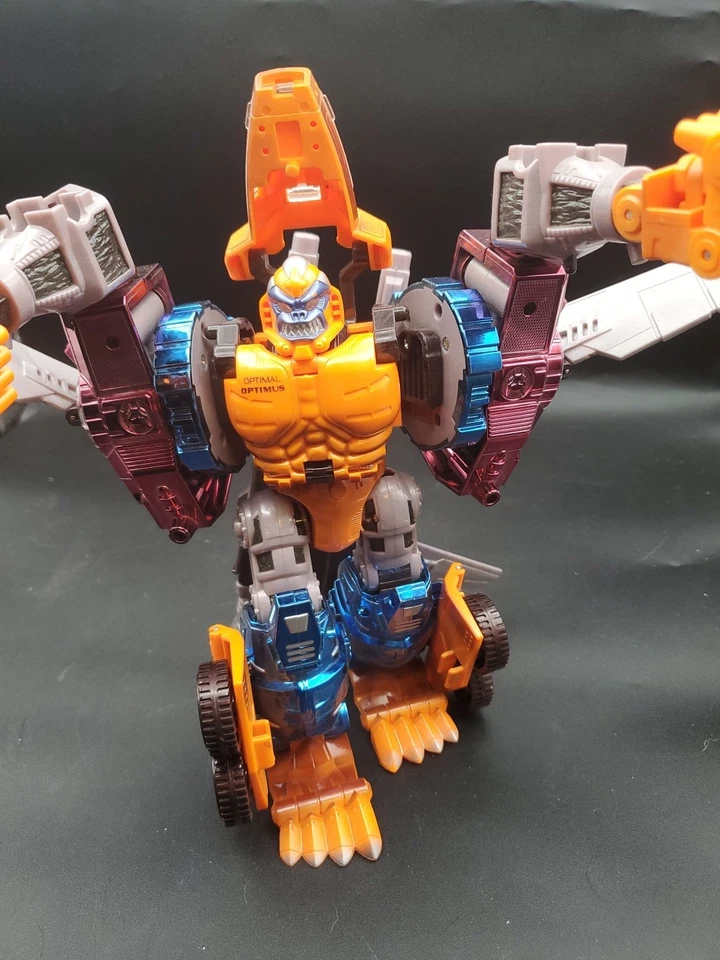 Vintage 1997 Hasbro Transformers Beast Optimal Optimus Primal Transmetals Figure - Image 3 of 4