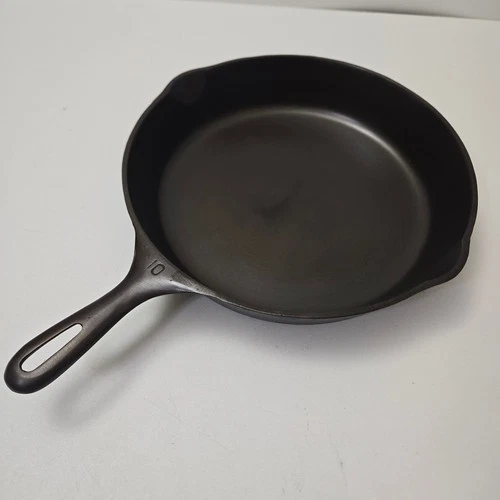 Unmarked Wagner #10  11 3/4” "L" Cast Iron Skillet Vintage Restored Has A Spin