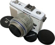 Olympus PEN E-P2 Micro Four Thirds Camera 14-42mm Lens Excellent Used