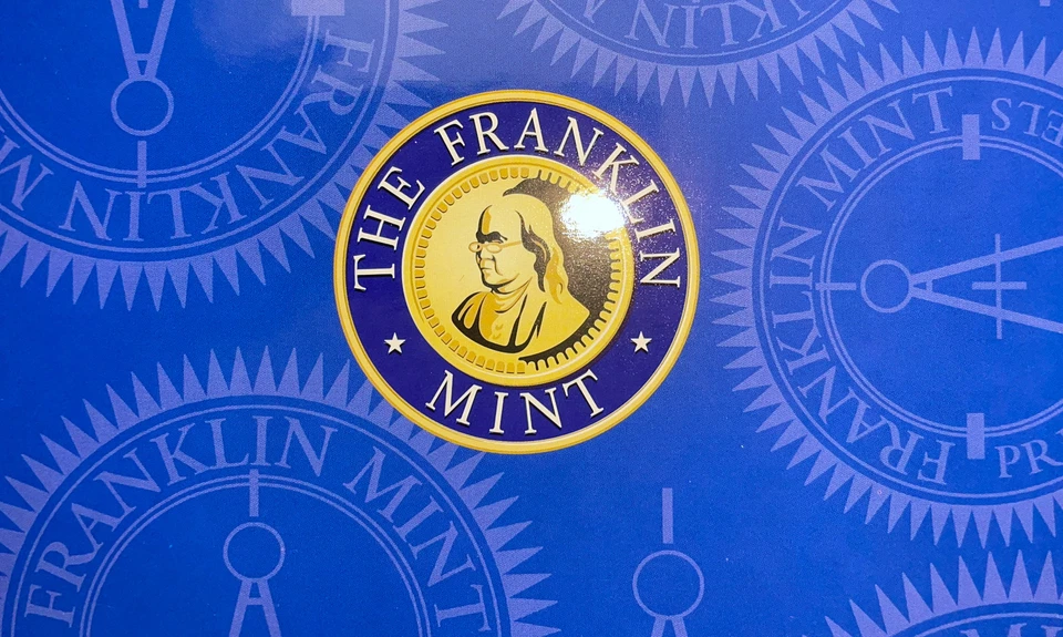 Franklin Mint 1932 Ford Deuce Coupe 1/24 Scale Diecast Model in its Original Box - Image 4 of 4