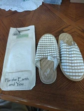 Daniel Green Slippers Size LG 10.5 Slippers / Sandals