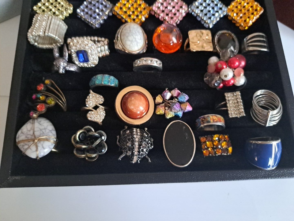 MIXED JOB LOT90 X COSTUME RINGS,VARIOUS STYLES.SIZES eBay