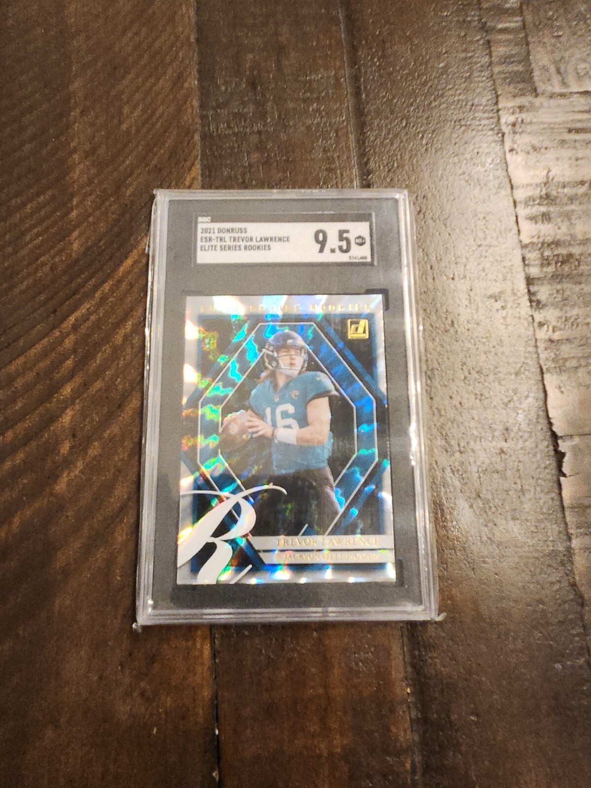 2021 Panini Donruss - Elite Series Rookies #ESR-TRL Trevor Lawrence (RC) SGC 9.5