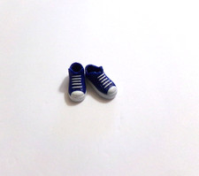 SPIN MASTER LIV KATIE HAYDEN BLUE  WHITE SNEAKERS SHOES 1