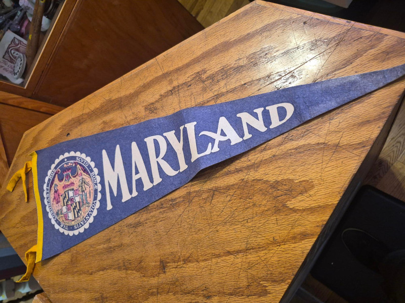 Vintage 1930s-40s 27" State of Maryland felt souvenir pennant