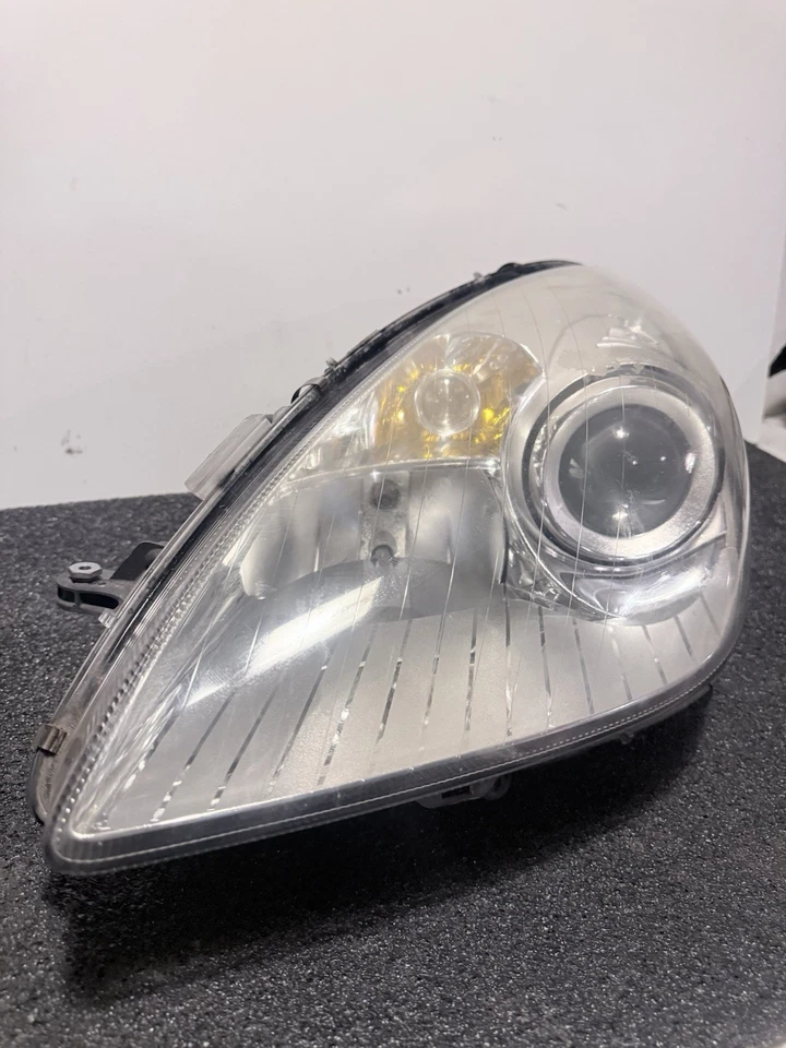 Faro oculto xenón lado del conductor Mercedes-Benz SLK280/SLK350 LH 2005-2011 Foto 2 de 4