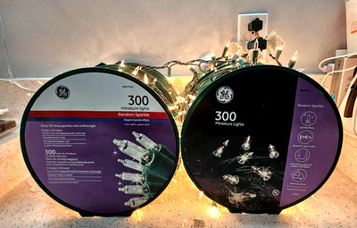 1,050 GE Multi-Color Mini CHRISTMAS Lights on 3-1/2 Reels Random Sparkle 0477614
