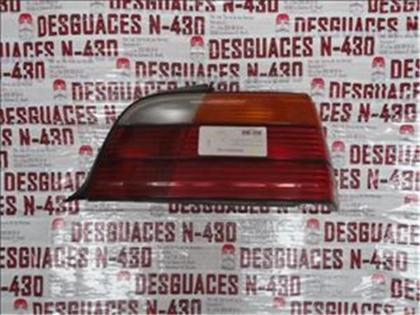 Feu Arrière Droit BMW serie 3 coupe e36 1992 18 318is 18 ltr 103 kw 16v cat - Photo 1/1