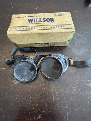 Willson welder's safety Goggles / eyecups