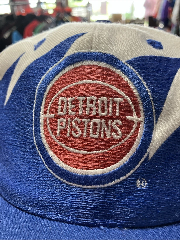 Vintage 90s Logo Athletic Detroit Pistons NBA Shark Tooth Wool Snapback Hat Cap - Image 2 of 4