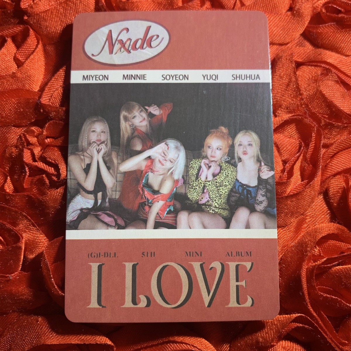 Miyeon (G)I-DLE LOVE Edition Celeb K-POP Girl Photo Card Red Hot