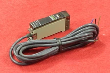 1PC Used Omron E3X-A41 E3XA41 Photoelectric Switch