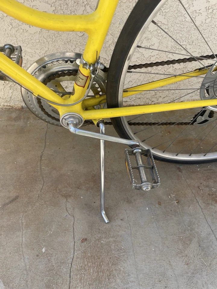 Vintage Schwinn Yellow Super Sport Bicycle 1972 - Image 4 of 4