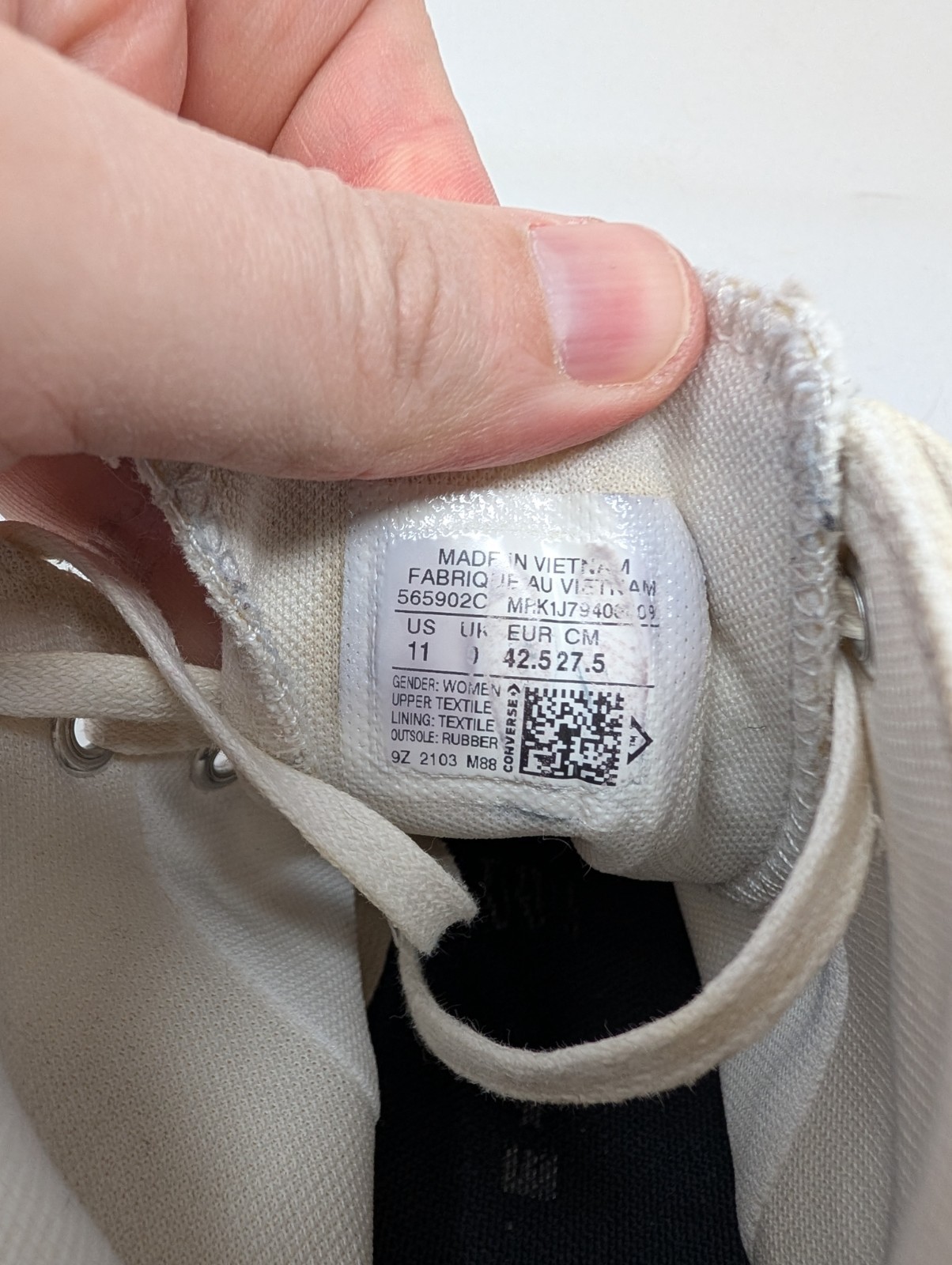 Converse Chuck Taylor All Star Lugged Hi White Shoes Women's 11 565902C High Top thumbnail 8