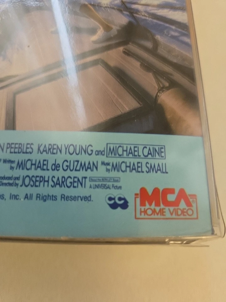 Jaws The Revenge VHS 1987 Video Tape Cult Horror Thriller NOT TESTED - Image 3 of 4