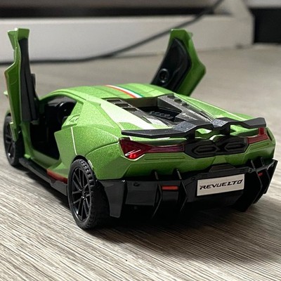 1:32 Lamborghini Revuelto Diecast Model Car - Sound Light Pull