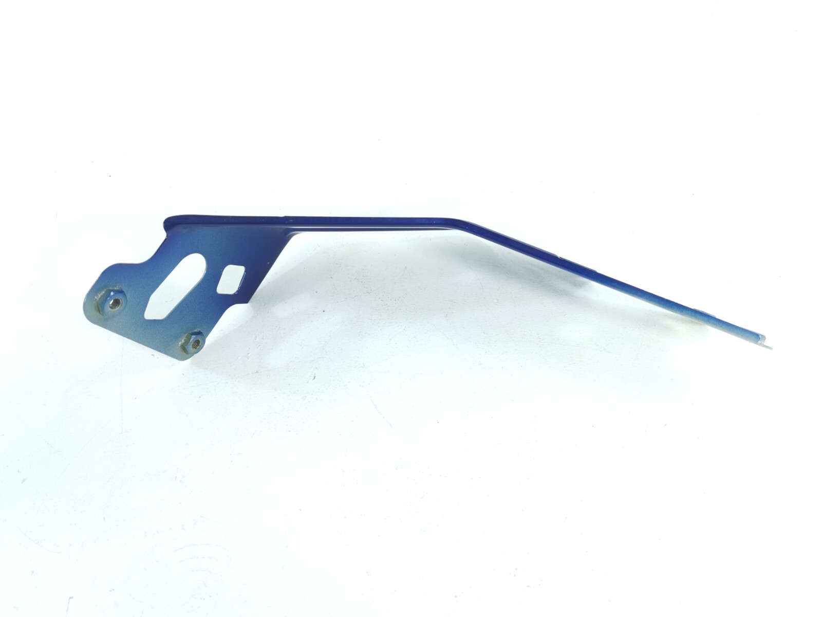 17-20 MASERATI Levante Front Right side Wing Fender Mount Bracket Blue