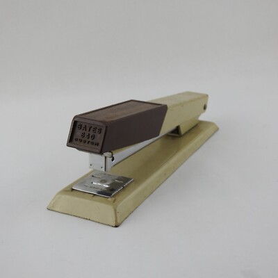 Vintage Working Bates 640 USA Beige Wood Grain Office 7'' Desk Stapler