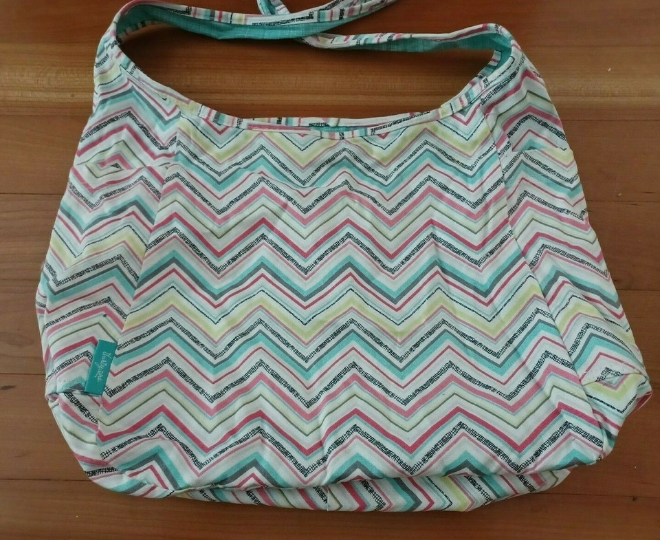 🦋 Thirty One Chevron Inside Out Party Punch Reversible Crossbody Bag Market 31 eBay