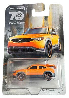Matchbox 2021 Mazda MX 30 4/5 Moving Parts 2023 1:64 Modellauto Spielzeug SUV 70