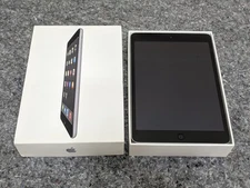 Apple iPad Mini 2 A1489 16 GB, Wi-Fi, 7.9 in | P/R (Won't Power On) Bundle w Box